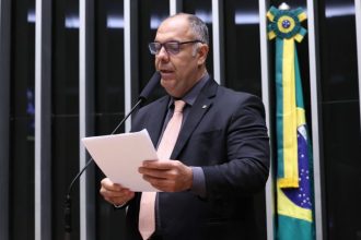 Câmara aprova projeto que reconhece o futebol como manifestação da cultura nacional e segue ao Senado