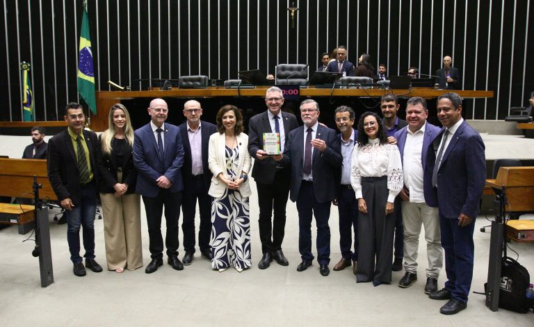 Câmara dos Deputados realiza sessão solene em 11 de agosto para celebrar 20 anos da Lei da Agricultura Familiar e discutir políticas e crédito