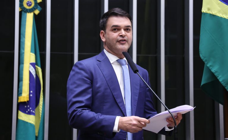 Câmara aprova regras para reajuste de custas judiciais e cria fundos para a Justiça Federal
