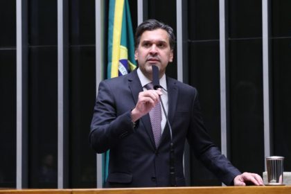 Câmara aprova criação do Fundo de Crédito à Exportação para ampliar financiamento a exportações e investimentos produtivos