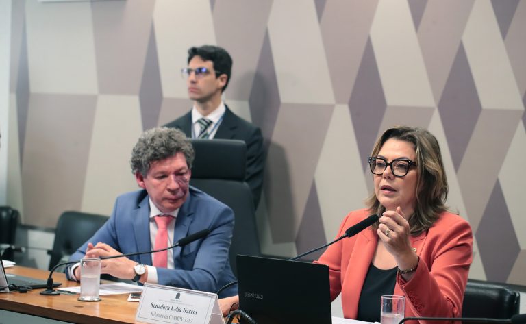 Relatora anuncia apresentação e votação da MP 1357/26 sobre taxa das blusinhas na comissão mista