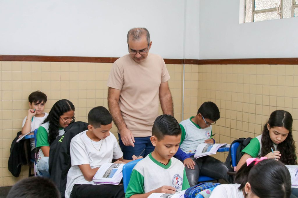 Ideb 2025 confirma escola José Carlos Mestrinho de Manaus com nota 9,0 nos Anos Iniciais e posiciona a cidade entre as capitais