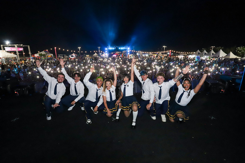 Passinho do #SouManaus Passo a Paço 2026 reúne crianças e famílias no Centro de Manaus em noite de atividades e shows