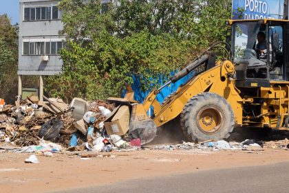Prefeitura de Manaus limpa mais de 8.700 pontos de descarte irregular de resíduos entre janeiro e os dez primeiros dias deste mês