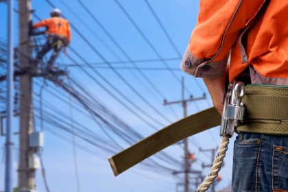 Tribunal reconhece responsabilidade e fixa indenização de R$ 1,7 milhão a eletricista incapacitado por choque elétrico em Manaus
