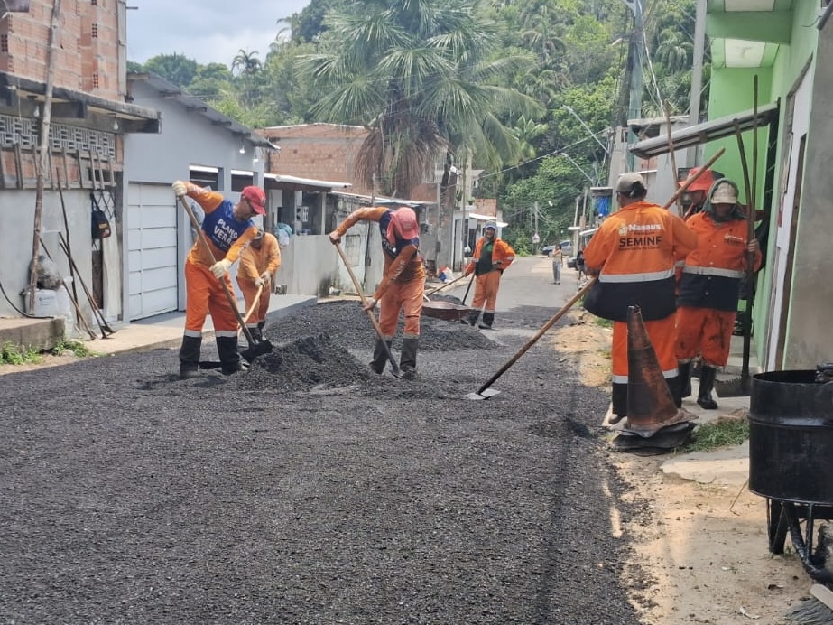 Prefeitura de Manaus inicia recapeamento da rua Cavaquinho e renova pavimento no Colônia Terra Nova