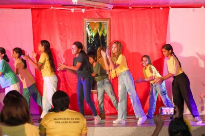 Escola Municipal Sabá Raposo realiza culminância do Setembro Amarelo com atividades de valorização da vida em Manaus