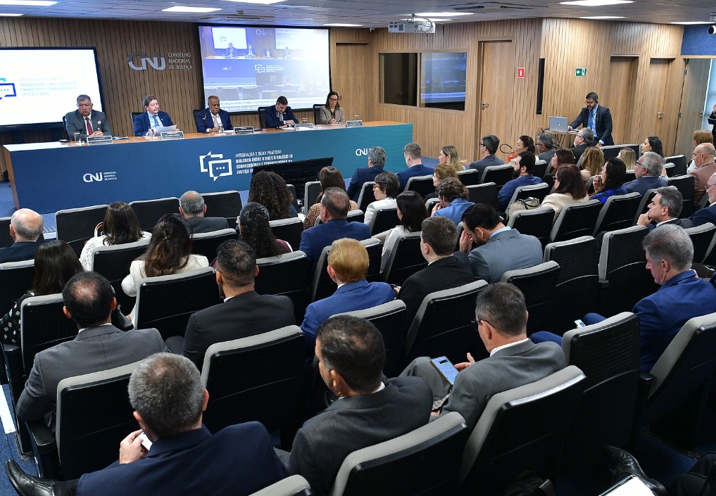 Corregedor-geral de Justiça do Amazonas participa de encontro nacional no CNJ sobre integração de boas práticas
