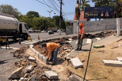 Prefeitura de Manaus inicia ampliação da calçada na avenida Rodrigo Otávio para aumentar segurança de pedestres