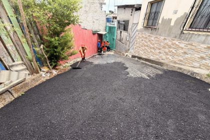 Recuperação asfáltica no beco Rio Umatumã melhora circulação na comunidade São Sebastião em Manaus