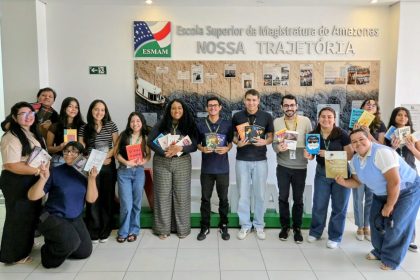 Doação de livros da Esmam distribui 719 exemplares para remição de penas e ações do TJAM