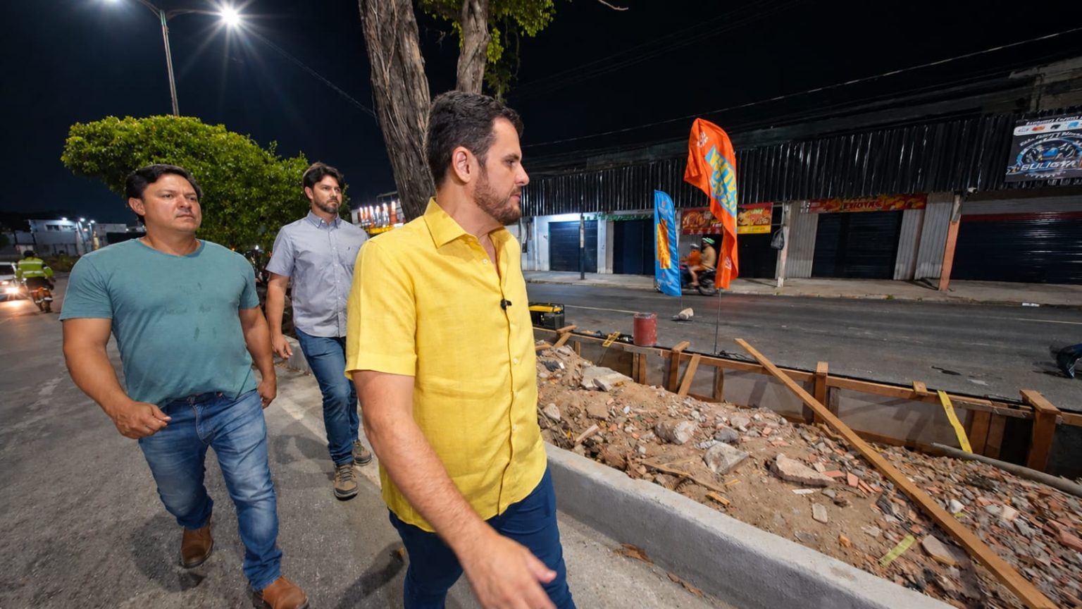 Prefeito Renato Junior garante preservação de árvores nos canteiros centrais e anuncia plantio de novas em Manaus