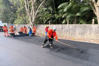 Recuperação asfáltica na rua Maracanã melhora trafegabilidade na zona Centro-Oeste de Manaus