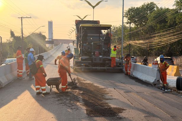 Prefeitura de Manaus conclui pavimentação da primeira faixa da alça viária superior do complexo Passarão na zona Oeste