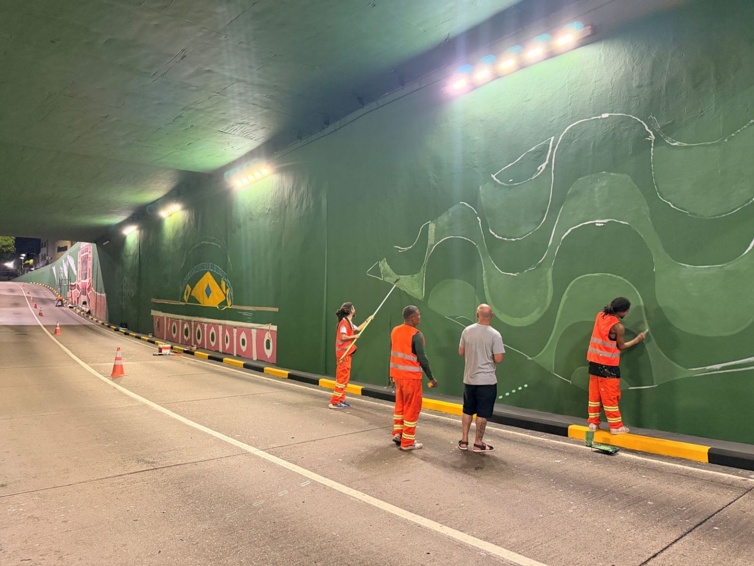 Prefeitura de Manaus moderniza viaduto Duca Brito com grafite que resgata a memória da cidade