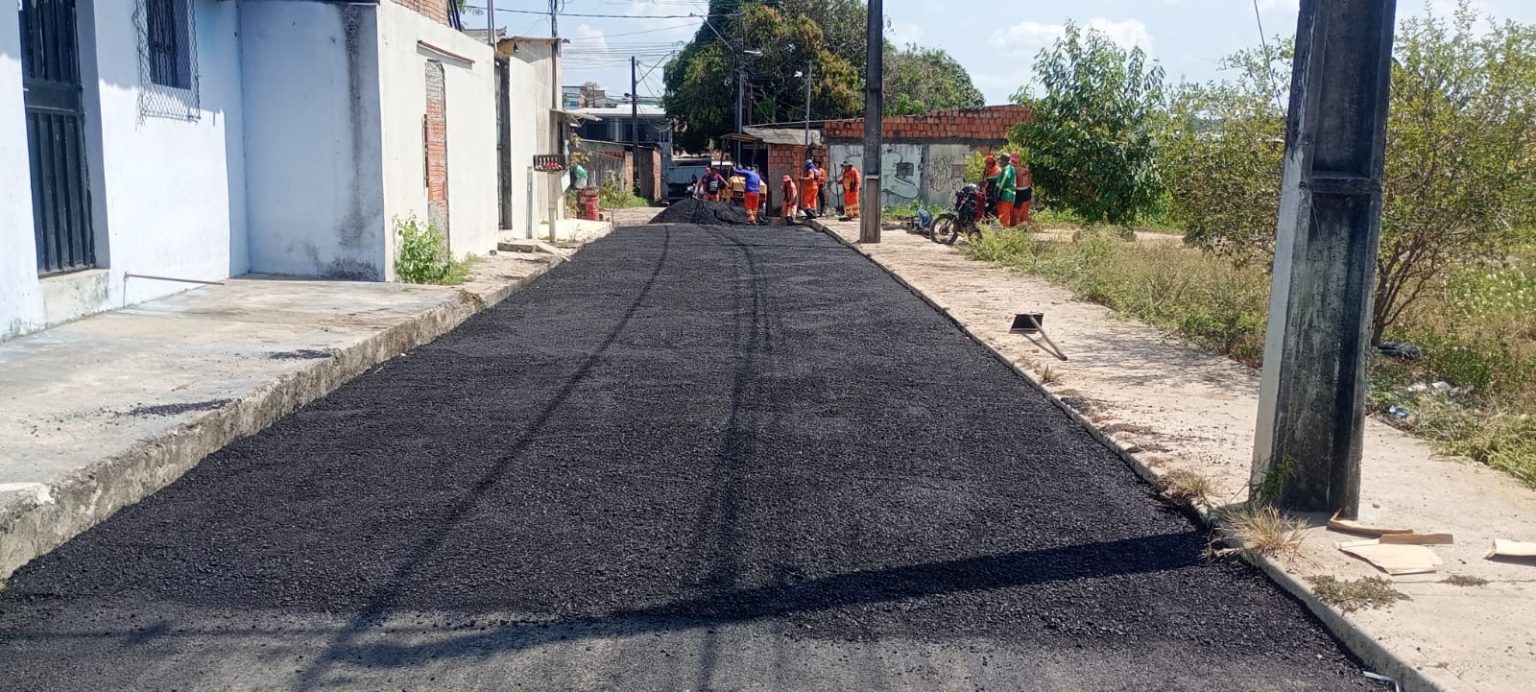Prefeitura de Manaus realiza recuperação de via com manutenção asfáltica na travessa X do Jorge Teixeira