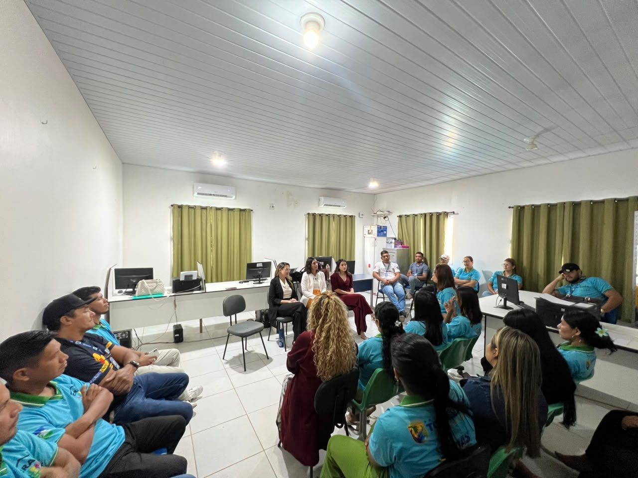 Tonantins realiza reunião para reforçar rede de proteção a crianças, adolescentes, idosos e mulheres vítimas