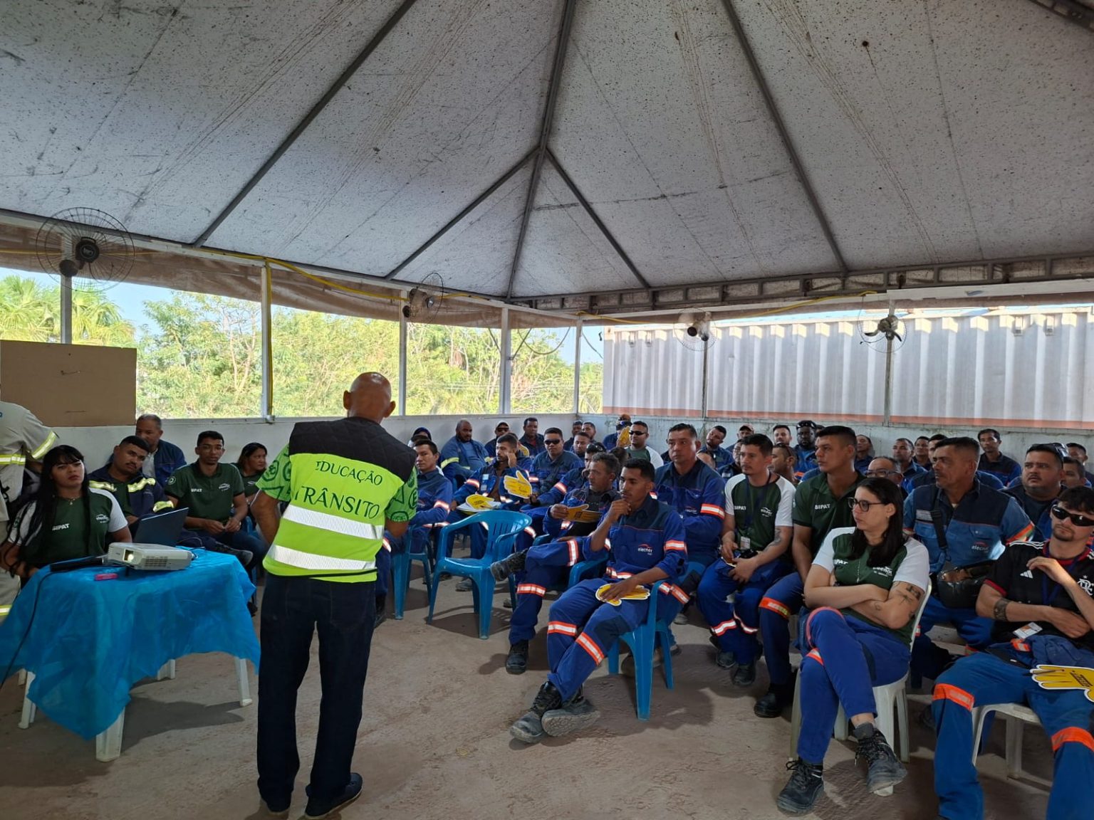 Condutor Consciente do IMMU realiza ação educativa para 86 colaboradores da Âmbar Energia em Manaus no dia 1º/9