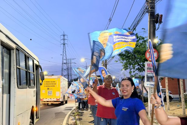 Bandeiraço reúne apoiadores de Marcellus Campêlo na Avenida das Torres, em Manaus