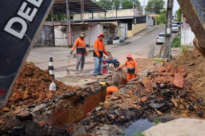 Prefeitura de Manaus inicia recuperação da drenagem na rua Pico das Águas após vistoria técnica