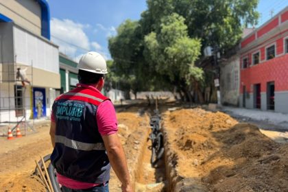 Requalificação da rua Ferreira Pena avança com infraestrutura subterrânea e trabalhos coordenados no Centro Histórico de Manaus