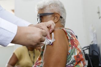 Vacinação na Festa do Morango em Brazlândia oferece doses para todas as idades a partir deste sábado