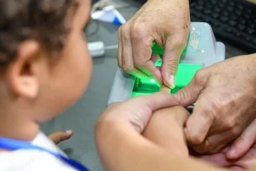 Carteira de Identidade Nacional passa a ser emitida para bebês no Distrito Federal com primeira via gratuita