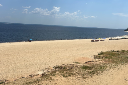 Furto de boias de contenção e mil metros de corda na praia Ponta Negra afeta sinalização de segurança