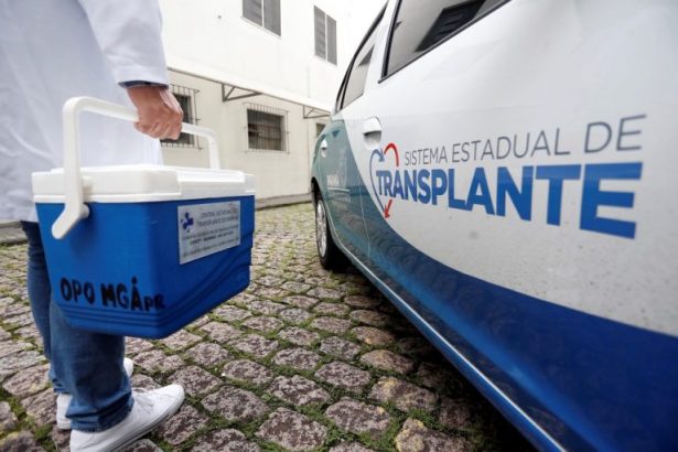 Projeto de lei altera CTB para liberar circulação de veículos oficiais no transporte de orgaos e em servicos de saude em emergencia