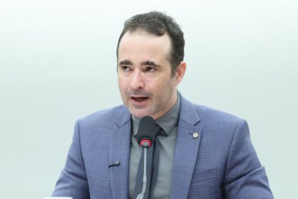 Comissão da Câmara aprova Auxílio Mãe Atípica de R$ 600 para cuidadores de crianças com deficiência