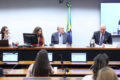 Comissão Externa aprova relatório parcial sobre pirataria, contrabando e propõe Agência Antimáfia e Sineoc