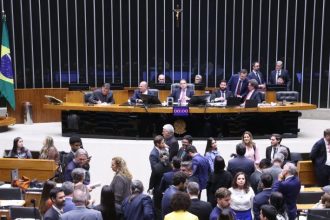 Câmara aprova criação de 12 varas do trabalho no Rio de Janeiro e abre cargos judiciais