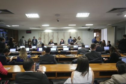 Comissão mista aprova MP 1357/26 que isenta imposto de importação para compras internacionais de até 50 dólares