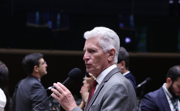 Câmara aprova criação de universidades federais a partir dos Cefets em Minas e no Rio de Janeiro