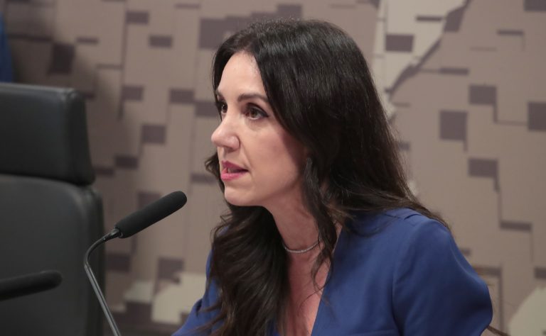 Assistente virtual permite registro de boletim 24 horas e amplia atendimento a vítimas de violência contra mulheres