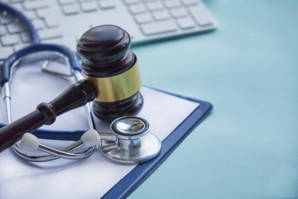 Justiça de Manaus determina avaliação individualizada de pedidos de eletroconvulsoterapia por planos de saúde e veda recusa automática