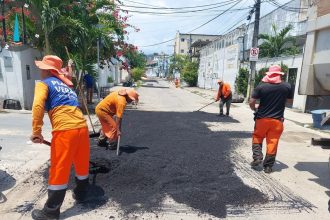 Prefeitura de Manaus conclui recuperação asfáltica da rua Virgínia Wolf e melhora circulação no Parque 10 de Novembro