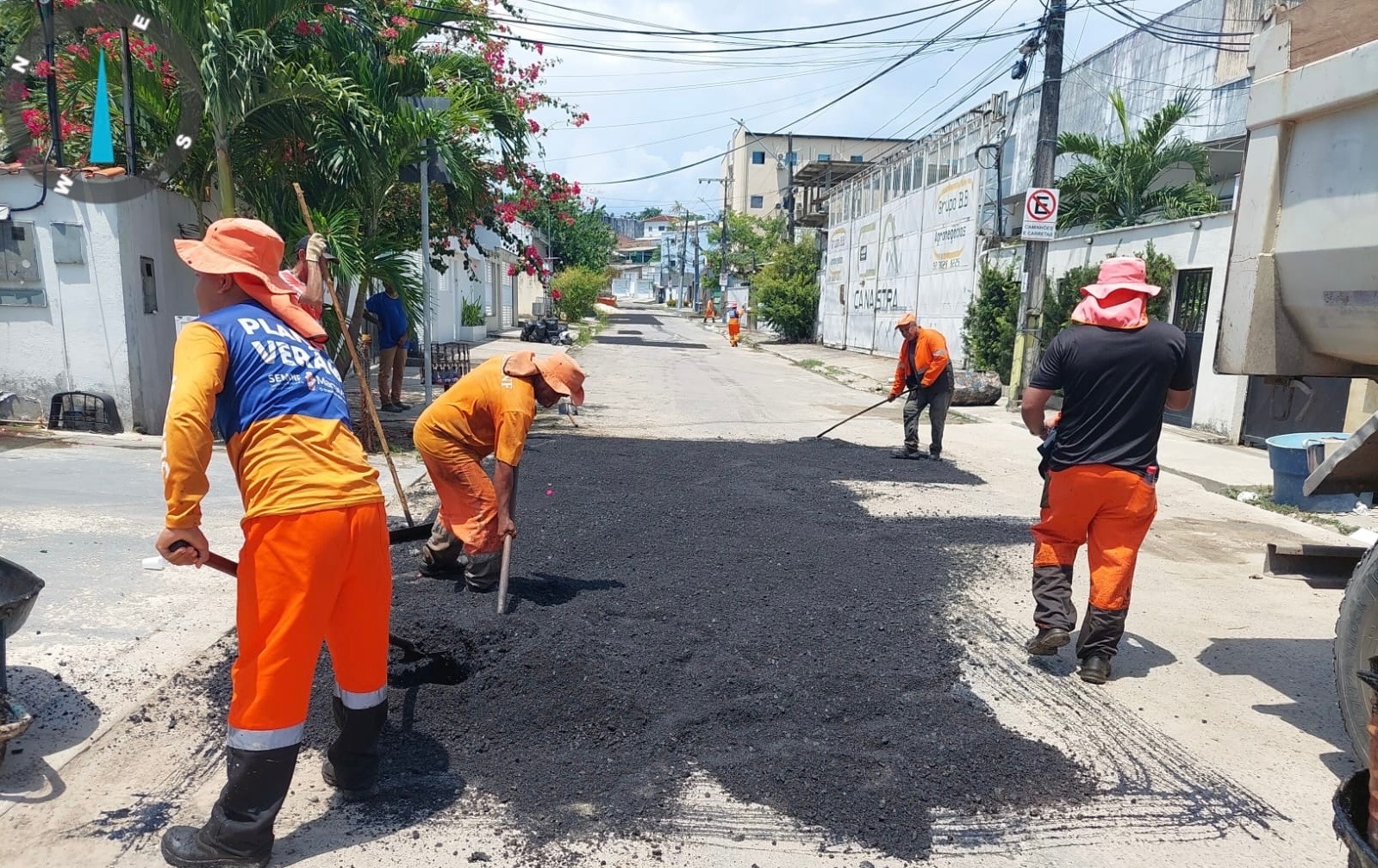 Prefeitura de Manaus conclui recuperação asfáltica da rua Virgínia Wolf e melhora circulação no Parque 10 de Novembro