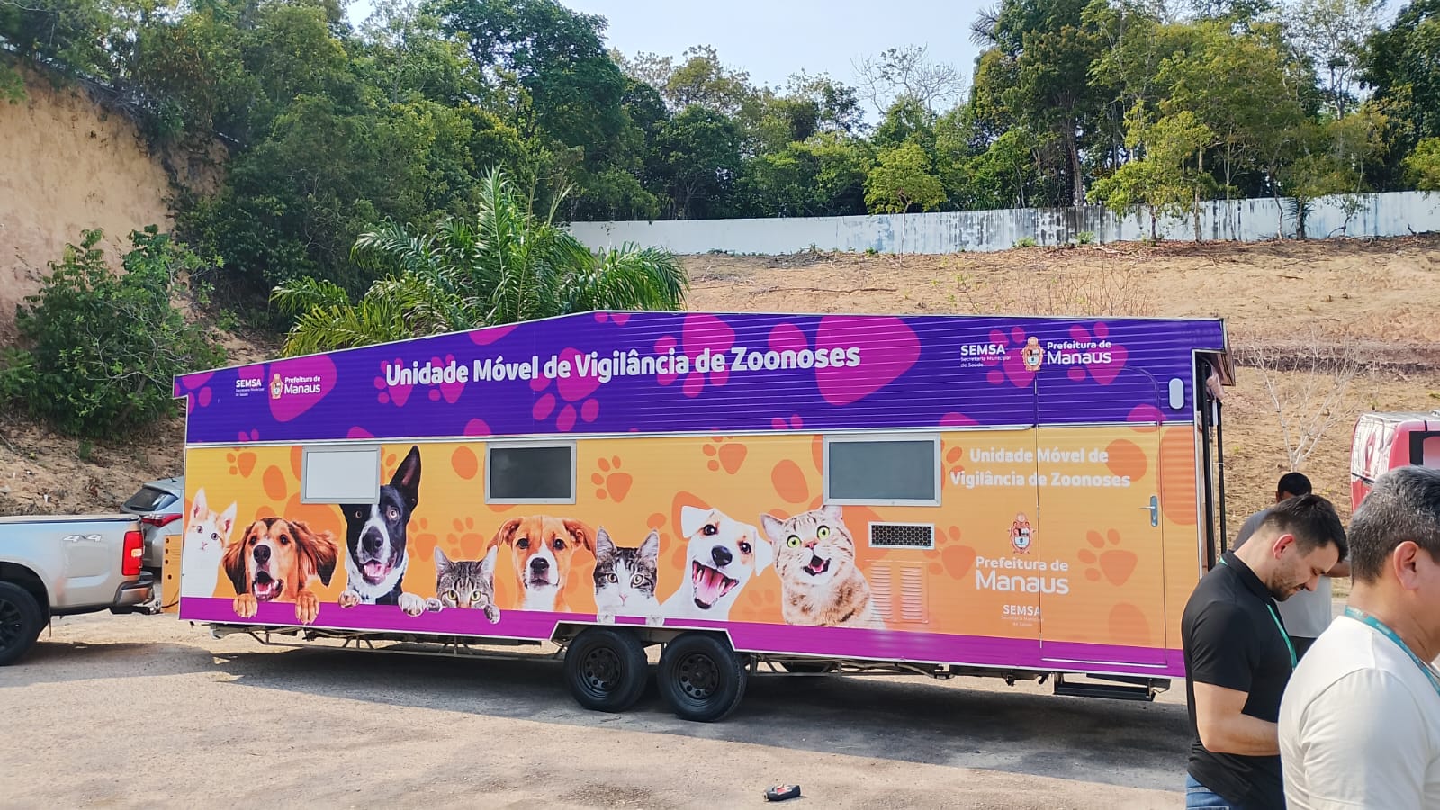 Unidade móvel Caramelo inicia castração de cães e gatos em São José Operário e amplia ações de vigilância em Manaus