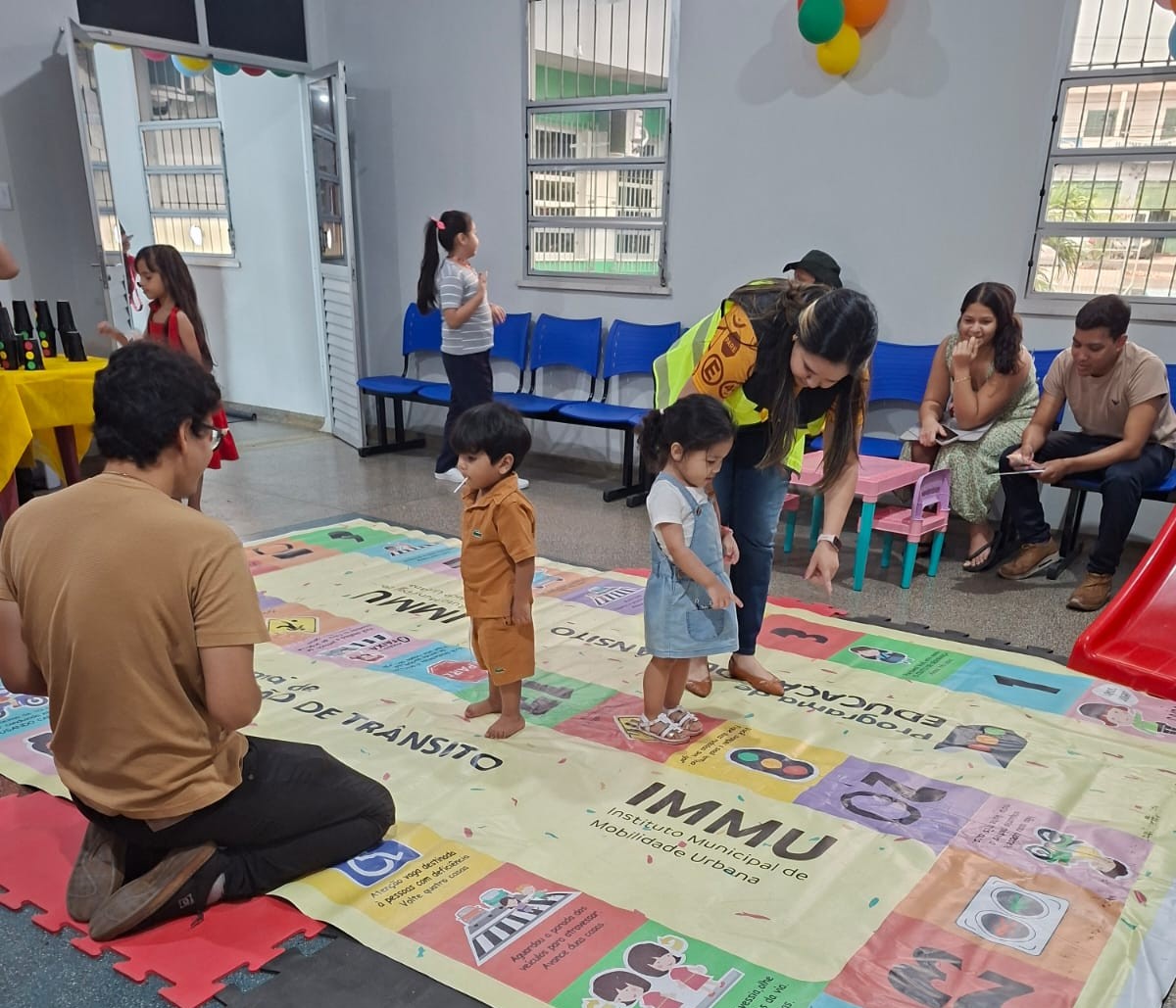 Educacao no transito envolve 31 crianças em acao do IMMU no Caic Dr. Edson Melo em Manaus