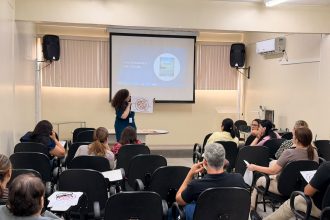 Gestão de maternidades avança na Maternidade Dr. Moura Tapajóz com oficina de acolhimento em Manaus