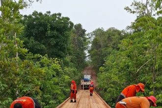 Prefeitura de Manaus conclui ponte reforçada no quilômetro 11 do ramal do Brasileirinho