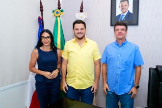 Shádia Fraxe reassume a Secretaria Municipal de Saúde e Renan Libório assume a Casa Militar em Manaus