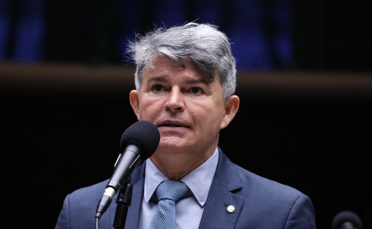 Câmara analisa projeto que cria política nacional de tolerância zero contra a pichação e prevê multas, cadastro e recuperação do patrimônio