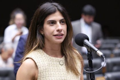 Câmara analisa projeto que autoriza intimação eletrônica de devedores de pensão alimentícia para localizar ocultação
