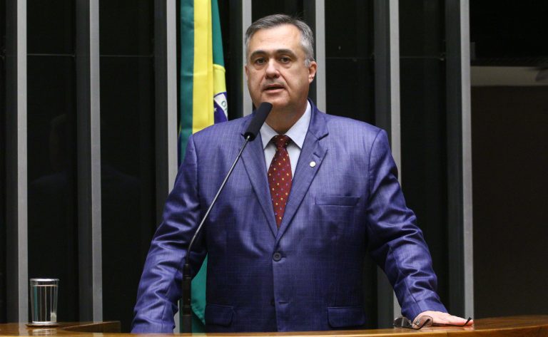 Projeto na Câmara exclui remuneração de jovem aprendiz do cálculo do Bolsa Família para evitar perda de benefício familiar