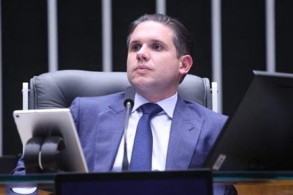 Câmara aprova reajuste do limite de enquadramento do microempreendedor individual e encaminha PLP 186/26 ao Senado